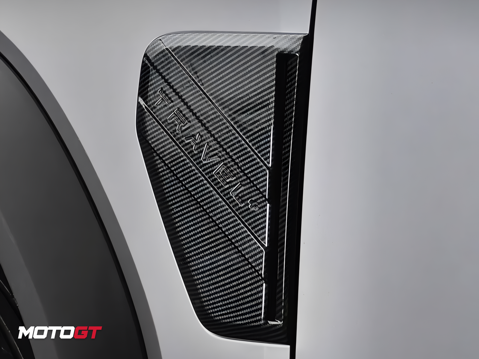 JETOUR T2 CARBON FIBER DESIGN SIDE VENTS